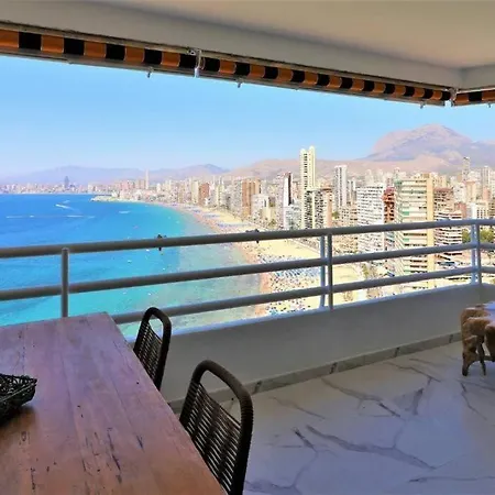 Apartment Luxurious 2-bedroom With Stunning Views, 1st Line On Levante Beach, Benidorm
